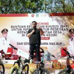 Pemerataan Pembangunan, Bupati Kediri Beri BKK 150 Juta Per Desa