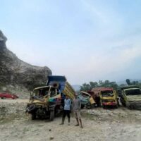 Longsor Gunung Kuda Cirebon: 17 Korban Tewas Dievakuasi, 8 Masih Dicari