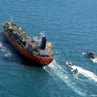 Konflik Iran-Israel: Inilah Dampak Mengerikan Bagi Dunia Jika Iran Tutup Selat Hormuz