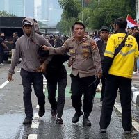 Demo 25 Agustus di DPR Ricuh, 15 Orang Ditangkap Polisi