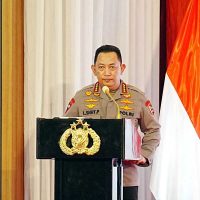 Kapolri Mutasi 61 Perwira Tinggi, Ada Wakapolri dan 7 Kapolda
