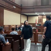 Istri Siri Hakim Kasus CPO Cerita Pernah Temukan Uang Valas Rp 2 M Usai Geledah Apartemen