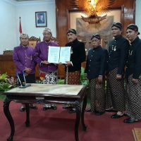 Rapat Paripurna DPRD Tulungagung Sahkan Perda APBD Tahun 2026