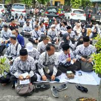 Honor Rp300 Ribu Tidak Cukup, Guru P3K Paruh Waktu Mengadu Ke DPRD Tulungagung