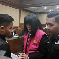 Hakim Perintahkan 5 Mobil Mewah dan 1 Kapal Marcella Santoso dan Ariyanto Dirampas untuk Negara