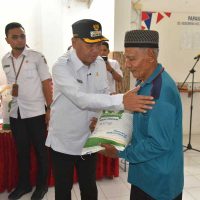 Pemkab Tulungagung Salurkan Bantuan Modal Usaha Kepada Warga Desil 1 Kemiskinan Ekstrem