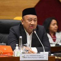 Bahas Isu Penghapusan Guru Honorer, Komisi X DPR Akan Panggil Mendikdasmen