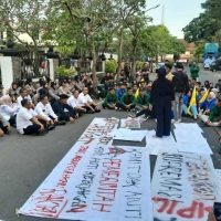 Mahasiswa UIN dan PMII Tulungagung Gelar Aksi Damai di DPRD, Soroti Program MBG hingga Pemadaman Listrik PLN