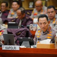 Pigai Usul Sipil Bisa Isi Jabatan di Polri, Begini Respons Kapolri